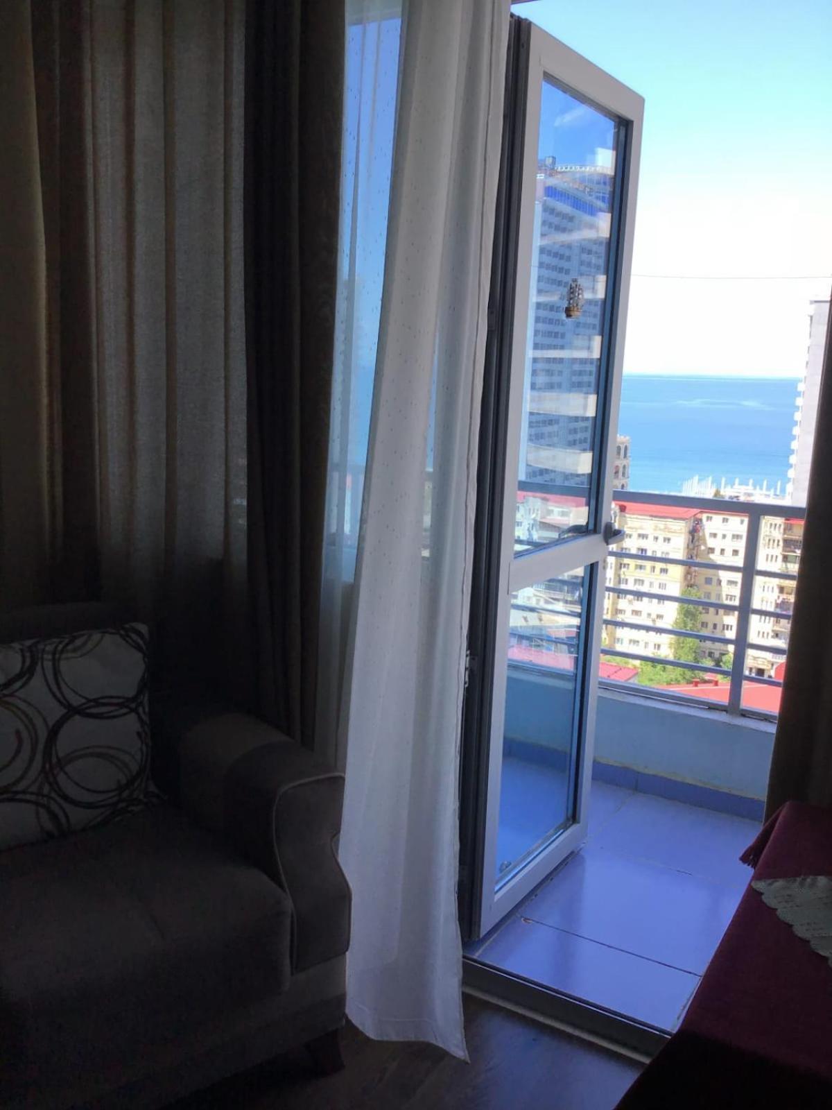 Yalcin Star Residence Apartment 300 Batumi Luaran gambar